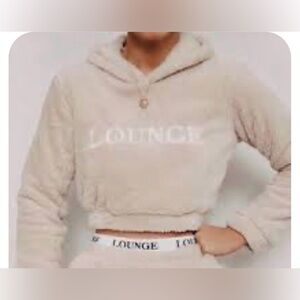 Lounge Apparel Cream Fleece Cropped Hoodie. Size X- Small